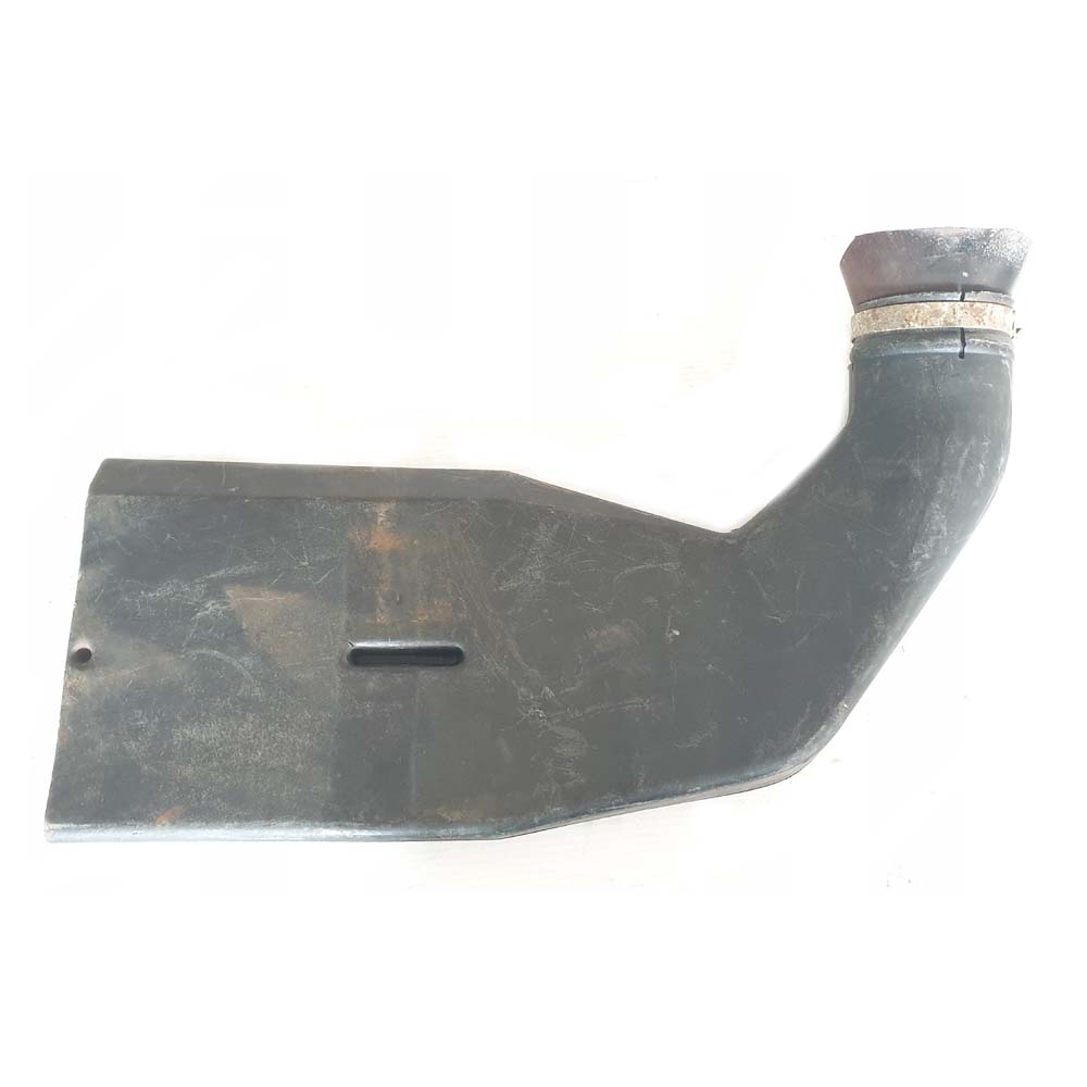 529864R1 Air Inlet Duct – Fits International Harvester