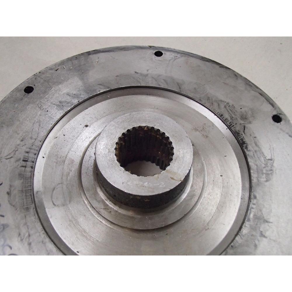 676831R1 Steering Base Plate – Fits Case / International Harvester – additional image 5