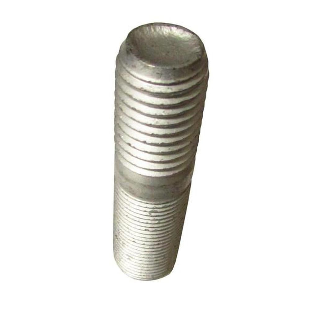 100556A1 Stud hub, special