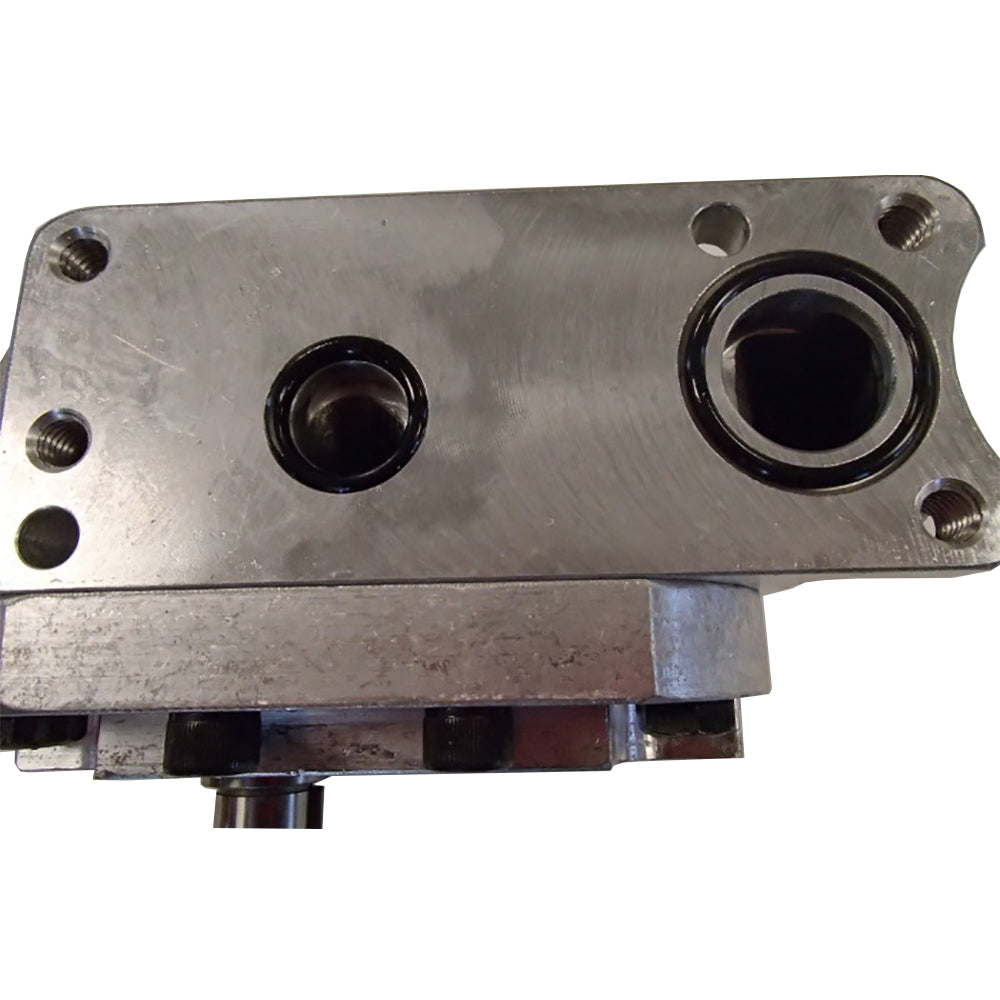 527397R93 Hydraulic Pump – additional image 2